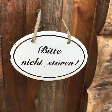 Gemuetliches Wohnstudio Im Wald, Auf Dem Rennsteig Naehe Апартаменты